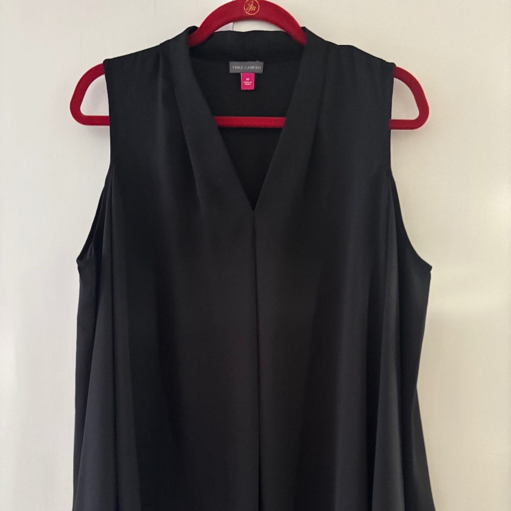Vince Camuto Black V-Neck Sleeveless Tunic